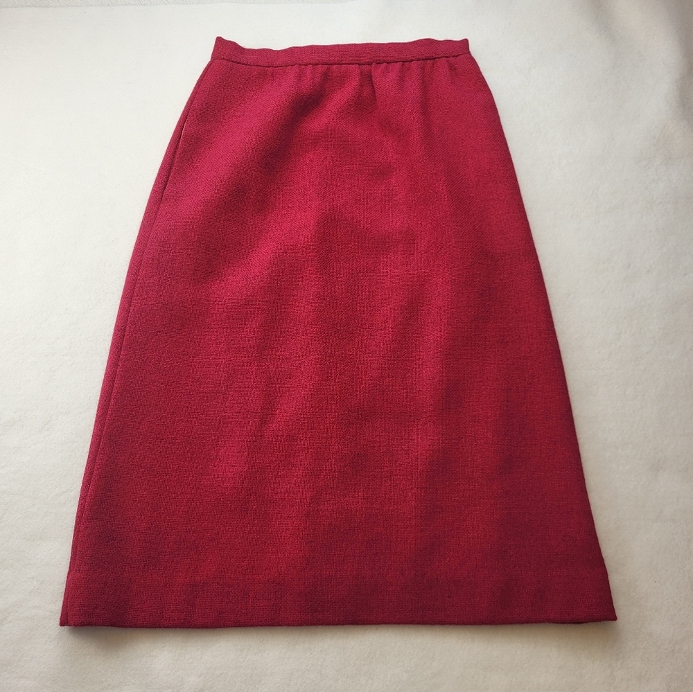 Vintage Braemar International Red Wool Skirt Size 10 Clasp Repaired